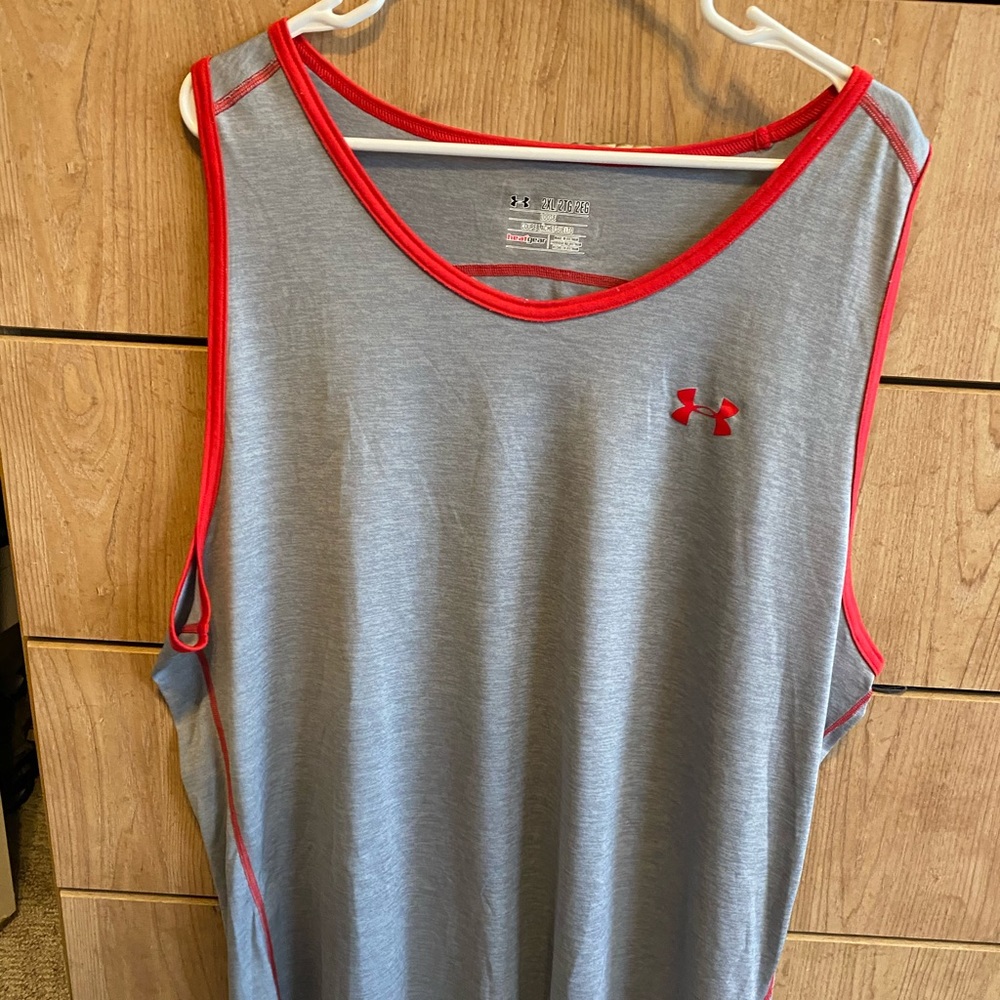 athletic tank top